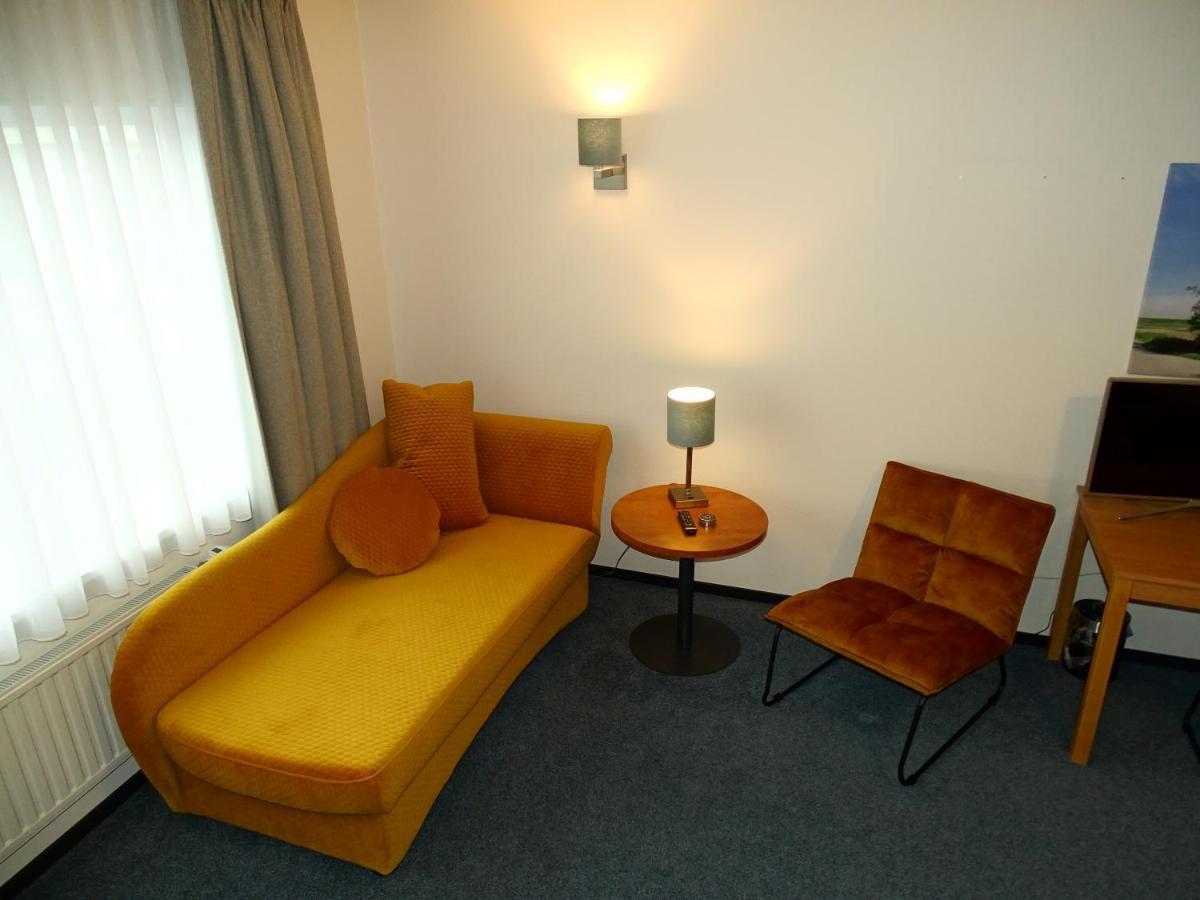 Hotel Cafe Restaurant "De Kroon" Wissenkerke Ngoại thất bức ảnh