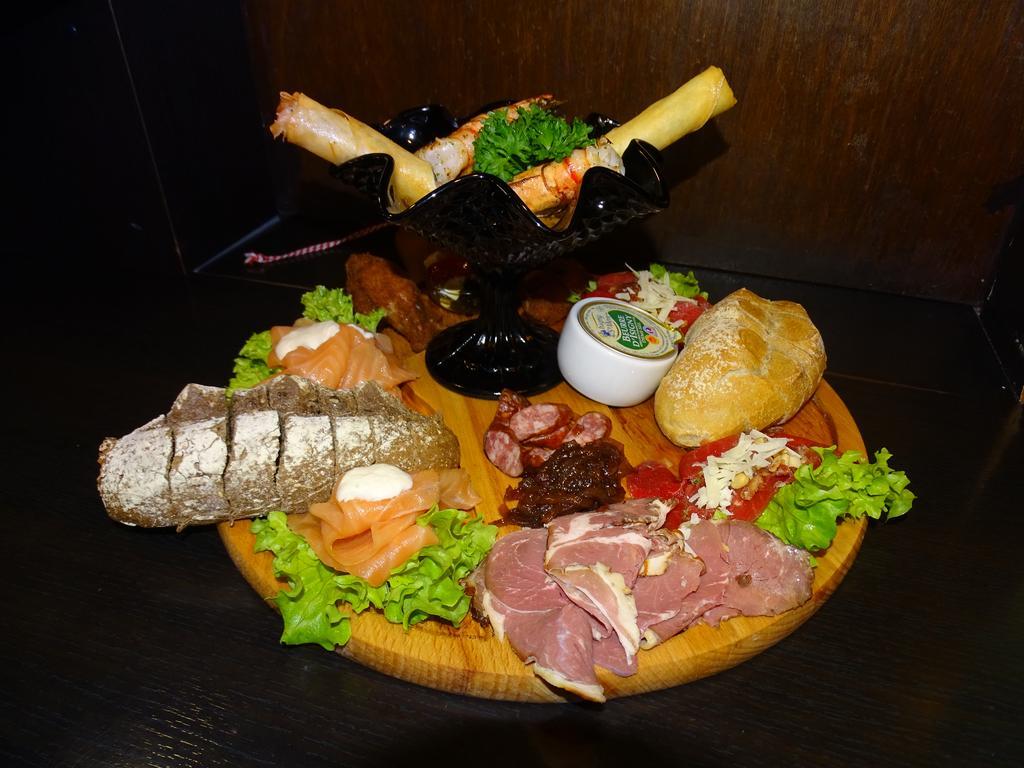 Hotel Cafe Restaurant "De Kroon" Wissenkerke Ngoại thất bức ảnh